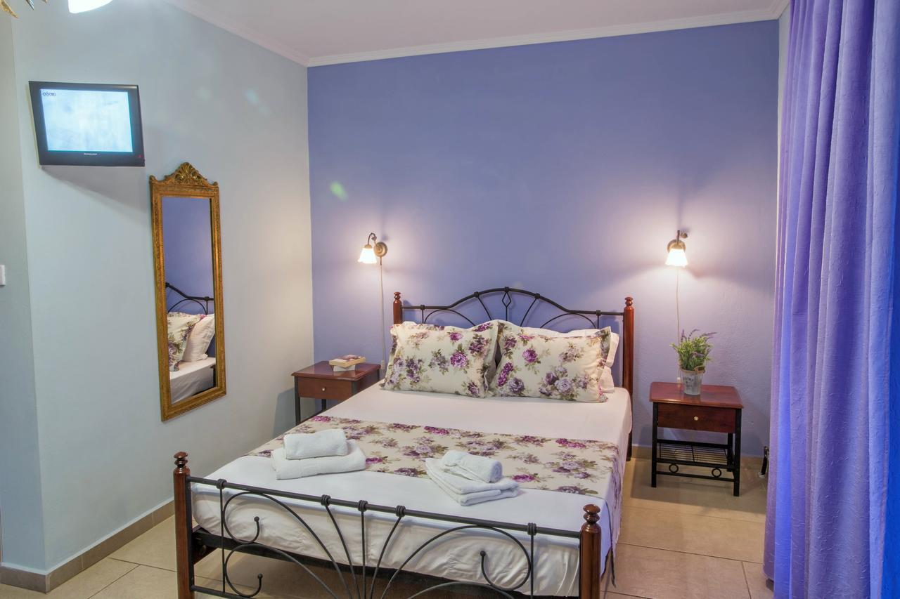 Golden Suites Ofrínion المظهر الخارجي الصورة