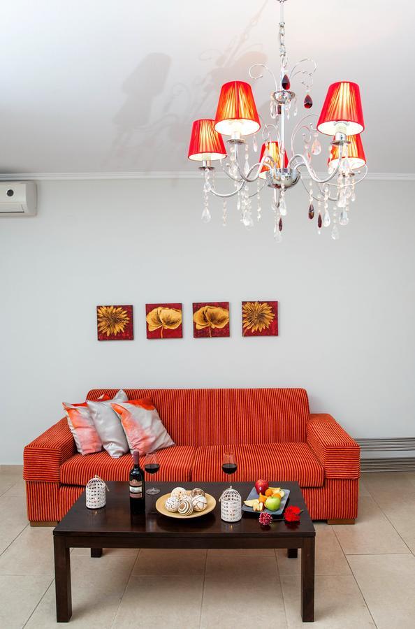 Golden Suites Ofrínion المظهر الخارجي الصورة