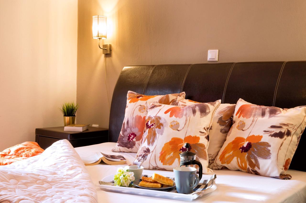 Golden Suites Ofrínion المظهر الخارجي الصورة