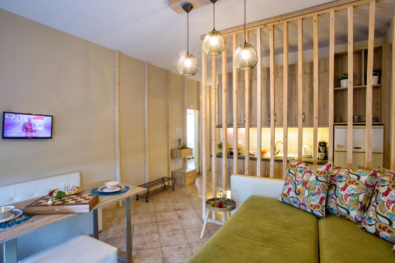 Golden Suites Ofrínion المظهر الخارجي الصورة