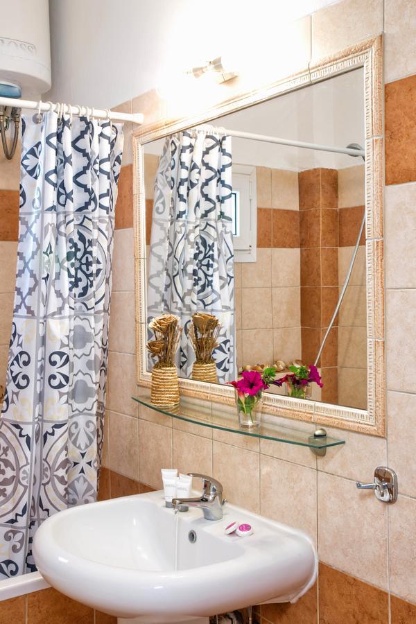 Golden Suites Ofrínion المظهر الخارجي الصورة