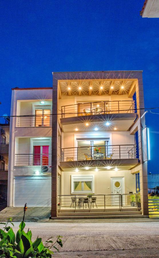 Golden Suites Ofrínion المظهر الخارجي الصورة